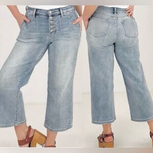 Judy Blue Pleated Cropped Wide Leg Jeans